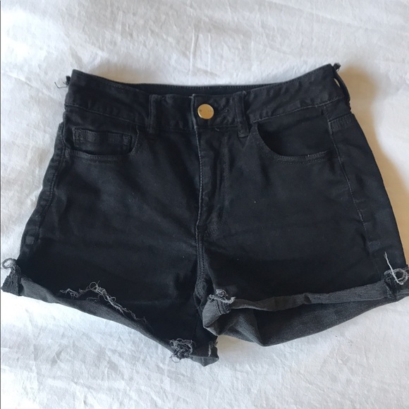 Size 4, black, high-wasted jegging shorts - Picture 1 of 2